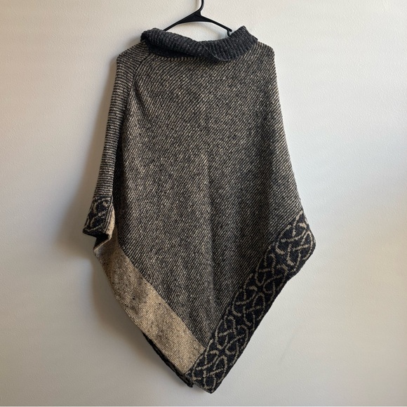 Celtic Knotwork Merino Cowl Neck Cape - Picture 3 of 5